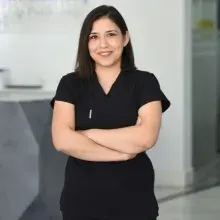 Dt. Ebru Ulukaya Çifci — Diş Hekimi, Aydın. Portre fotoğrafı.