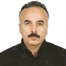 Dr. Uğur Öztürk — Sertifikalı Medikal Estetik, Antalya. Portre fotoğrafı.