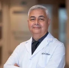 Op. Dr. Serdar Özkaya — Ortopedi Ve Travmatoloji, İstanbul. Portre fotoğrafı.