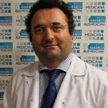 Prof. Dr. Alaattin Yıldız — Nefroloji, İstanbul. Portre fotoğrafı.