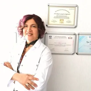Uzm. Dr. Ayşen Sağdıç Coşkuner profilinde yer alan galeri fotoğrafı.