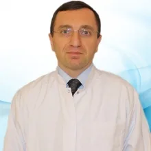 Prof. Dr. Fatih Dikici — Ortopedi Ve Travmatoloji, Küçükçekmece, İstanbul. Portre fotoğrafı.