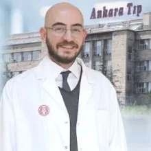 Dr. Öğr. Üyesi Ergun Ergün — Çocuk Cerrahisi, Ankara. Portre fotoğrafı.