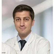 Op. Dr. Onur Bektaş — Kadın Hastalıkları Ve Doğum. Portre fotoğrafı.