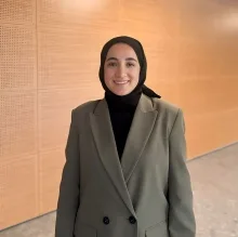 Dkt. Selma Duvarcı — Dil ve Konuşma Terapisi, İstanbul. Portre fotoğrafı.