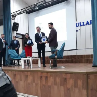 Dt. Mehmet Türktunç profilinde yer alan galeri fotoğrafı.