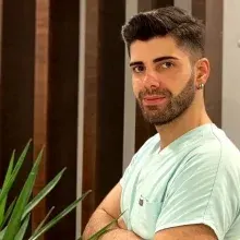Fzt. Yunus Emre Gündoğan — Fizyoterapi Ve Rehabilitasyon, İstanbul. Portre fotoğrafı.