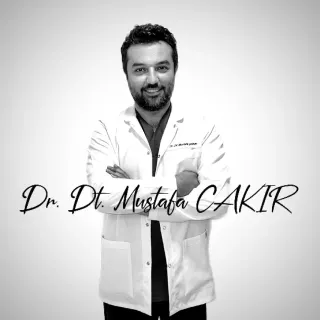 Dr. Dt. Mustafa Çakır profilinde yer alan galeri fotoğrafı.