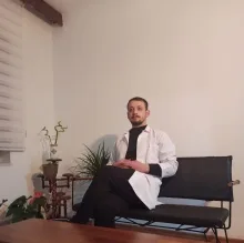 Dt. Özgün Eylem Karadağ — Diş Hekimi, Ankara. Portre fotoğrafı.