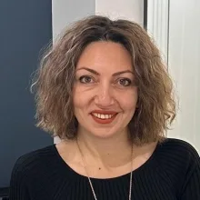 Op. Dr. Meliha Hamurcu — Kulak Burun Boğaz, Çanakkale. Portre fotoğrafı.