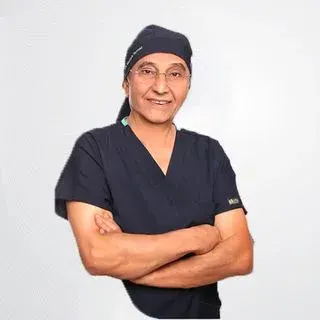Dt. Mustafa Taymaz — Diş Hekimi, Bafra, Samsun. Portre fotoğrafı.