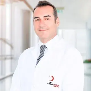 Op. Dr. Akın Kocaoluk — Genel Cerrahi, Maltepe, İstanbul. Portre fotoğrafı.