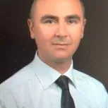 Uzm. Dr. Mehmet Kürşat Derici — İç Hastalıkları, Adana. Portre fotoğrafı.