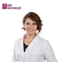 Uzm. Dr. Özlem Kuğu — Çocuk Sağlığı Ve Hastalıkları, Tepebaşı, Eskişehir. Portre fotoğrafı.
