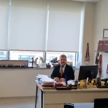 Prof. Dr. Önder Kayıgil — Üroloji, Çankaya, Ankara. Portre fotoğrafı.