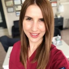 Uzm. Dr. Neşe Kahraman Özkan — İstanbul. Portre fotoğrafı.