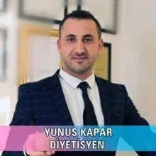 Dyt. Yunus Kapar — Diyetisyen, İstanbul. Portre fotoğrafı.