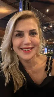 Prof. Dr. Leyla Zer profilinde yer alan galeri fotoğrafı.