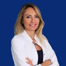Op. Dr. Esin Özlem Atmış — Kulak Burun Boğaz, Beşiktaş, İstanbul. Portre fotoğrafı.
