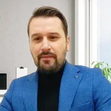 Kl. Psk. Tamer Karaokçu — Psikoloji, İstanbul. Portre fotoğrafı.