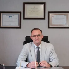 Doç. Dr. Timuçin Erol — Genel Cerrahi, Ankara. Portre fotoğrafı.