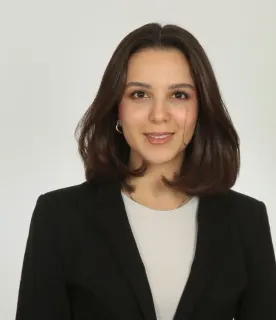 Dkt. Özge Güneş profilinde yer alan galeri fotoğrafı.