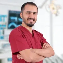 Dt. Mehmet Zahit Koç — Diş Hekimi, Konya. Portre fotoğrafı.