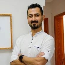 Fzt. Özgür Erdoğan — Fizyoterapi Ve Rehabilitasyon, Balıkesir. Portre fotoğrafı.