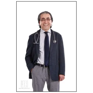 Prof. Dr. Hakan İsmail Sarı profilinde yer alan galeri fotoğrafı.