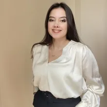 Psk. Şeyma Çırakoğlu — Psikoloji. Portre fotoğrafı.