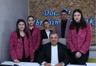 Doç. Dr. İbrahim Sakçak profilinde yer alan galeri fotoğrafı.