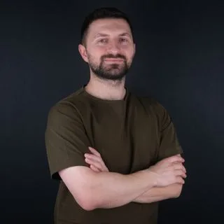 Dt. Özkan Aydoğan — Diş Hekimi, Esenyurt, İstanbul. Portre fotoğrafı.