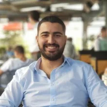 Uzm. Dt. Sercan Sungur — Ankara. Portre fotoğrafı.