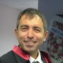 Prof. Dr. Arda Işık — Genel Cerrahi, İstanbul. Portre fotoğrafı.