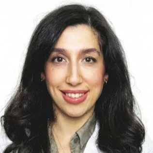 Op. Dr. Elif Fide Pişirgen — Kadın Hastalıkları Ve Doğum, Şanlıurfa. Portre fotoğrafı.