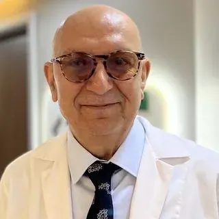 Uzm. Dr. Hamit Taşdemir — İç Hastalıkları, Bahçelievler, İstanbul. Portre fotoğrafı.