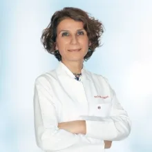 Prof. Dr. Naime Altınkaya — Radyoloji, Adana. Portre fotoğrafı.