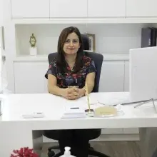 Uzm. Dr. Pınar Özlülerden — Denizli. Portre fotoğrafı.