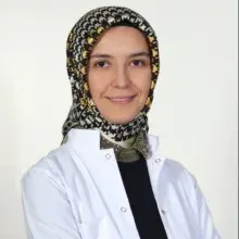 Uzm. Dr. Filiz Uçar — Çocuk ve Ergen Psikiyatrisi, Kayseri. Portre fotoğrafı.