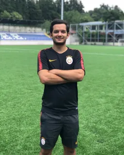 Dyt. Gökhan Çelik profilinde yer alan galeri fotoğrafı.