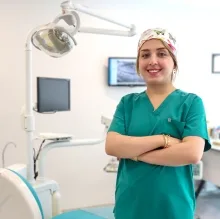 Dt. Elif Güngör Kahraman — Diş Hekimi, İstanbul. Portre fotoğrafı.