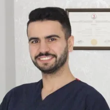 Dt. Bilal Yavaş — Diş Hekimi, Manisa. Portre fotoğrafı.
