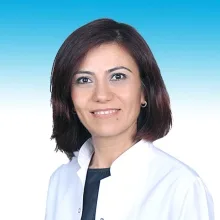 Uzm. Dr. Funda Hepşen Ertekin — Fiziksel Tıp Ve Rehabilitasyon. Portre fotoğrafı.