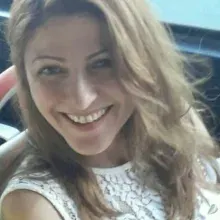 Psk. Dan. Gülderen Kılıç — Psikolojik Danışma ve Rehberlik, Bakırköy, İstanbul. Portre fotoğrafı.
