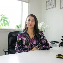 Psk. Elif Doğan Sungur — Psikoloji, Adana. Portre fotoğrafı.