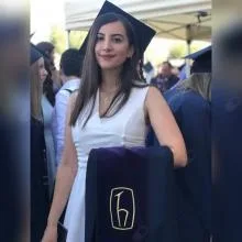 Dkt. Elif Aybeniz Özmet — Dil ve Konuşma Terapisi, Tokat. Portre fotoğrafı.