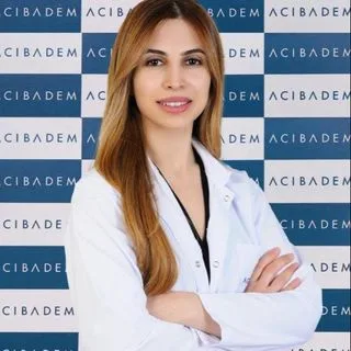 Op. Dr. Asiye Merve Erdoğan — Adana. Portre fotoğrafı.