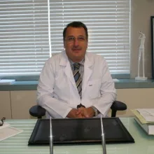 Uzm. Dr. Orhan Sami Gültekin — İstanbul. Portre fotoğrafı.