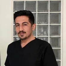 Fzt. Hasan Akpirinç — Fizyoterapi Ve Rehabilitasyon, Antalya. Portre fotoğrafı.