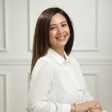 Kl. Psk. Aslı Özsoy Yücesan — Psikoloji, Eskişehir. Portre fotoğrafı.